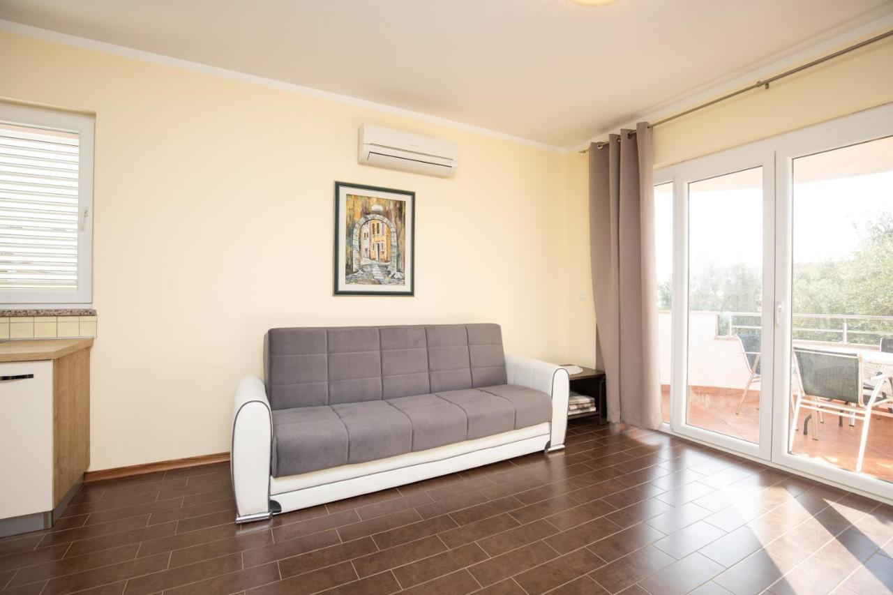 Apartments Bella Vista Đảo Krk Ngoại thất bức ảnh