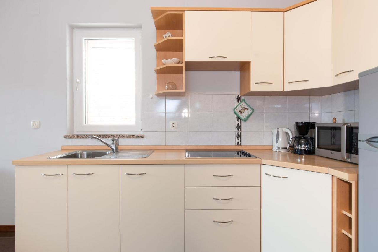 Apartments Bella Vista Đảo Krk Ngoại thất bức ảnh