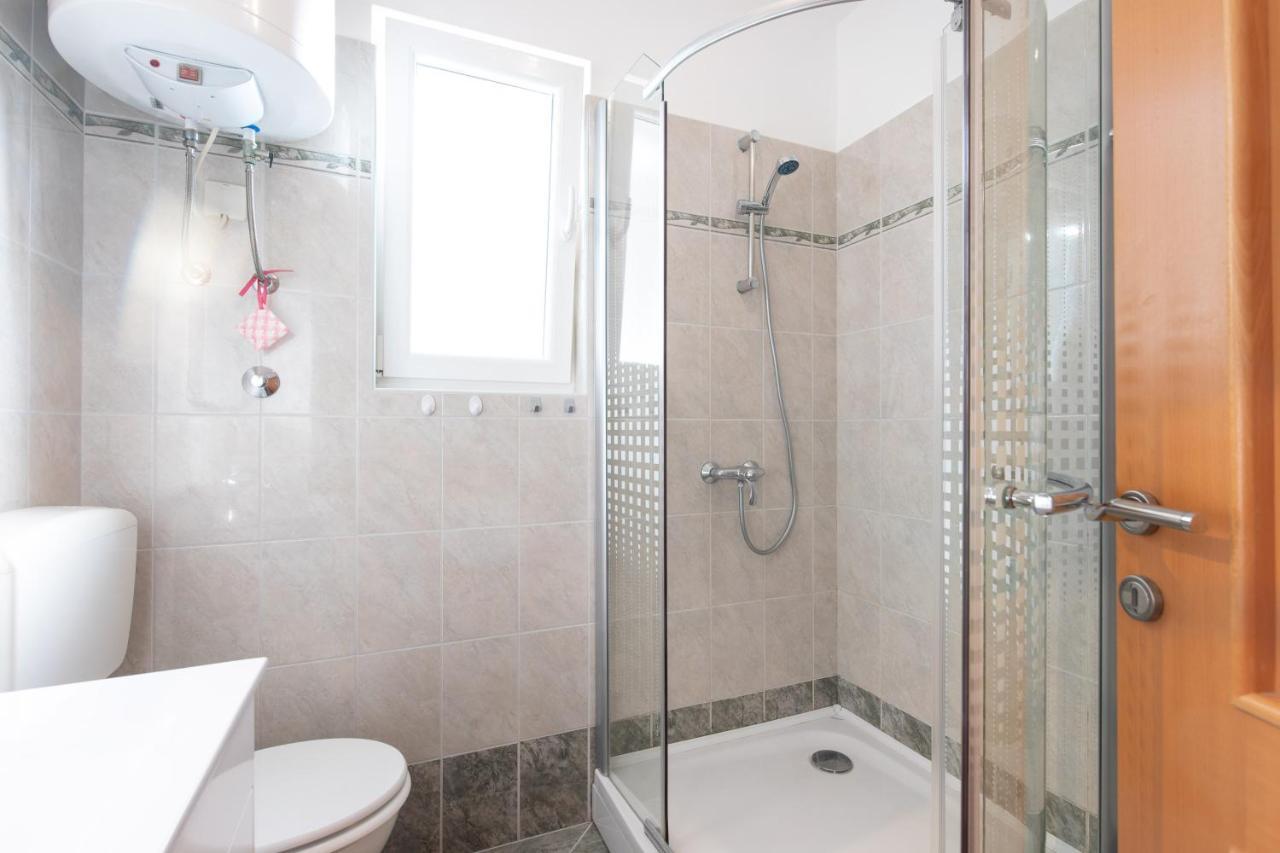 Apartments Bella Vista Đảo Krk Ngoại thất bức ảnh