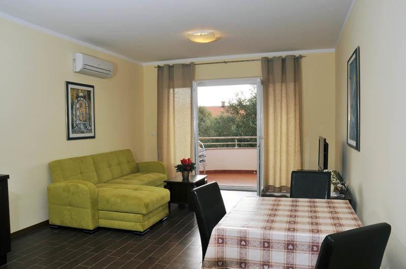 Apartments Bella Vista Đảo Krk Ngoại thất bức ảnh