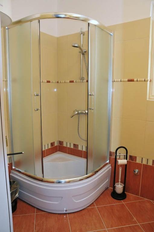 Apartments Bella Vista Đảo Krk Ngoại thất bức ảnh